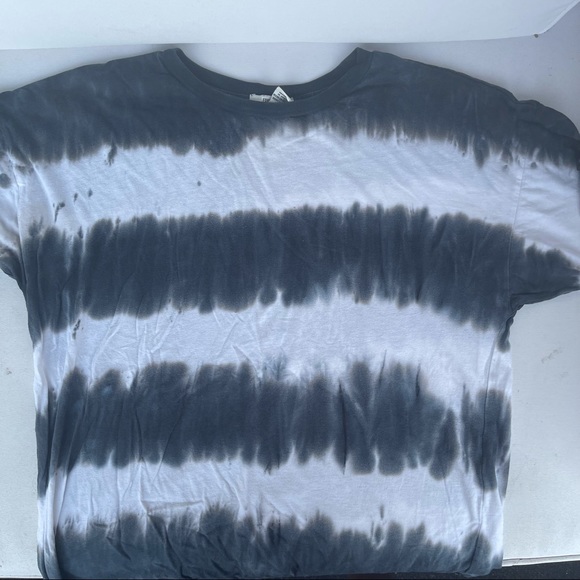 F21 Ombré Striped T-Shirt - Picture 1 of 2
